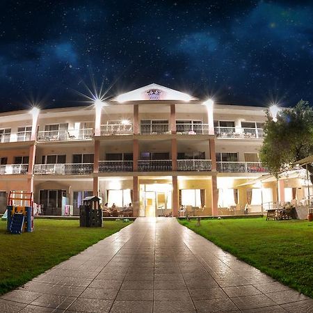 Crown Hotel เนอา สกีโอนี ภายนอก รูปภาพ