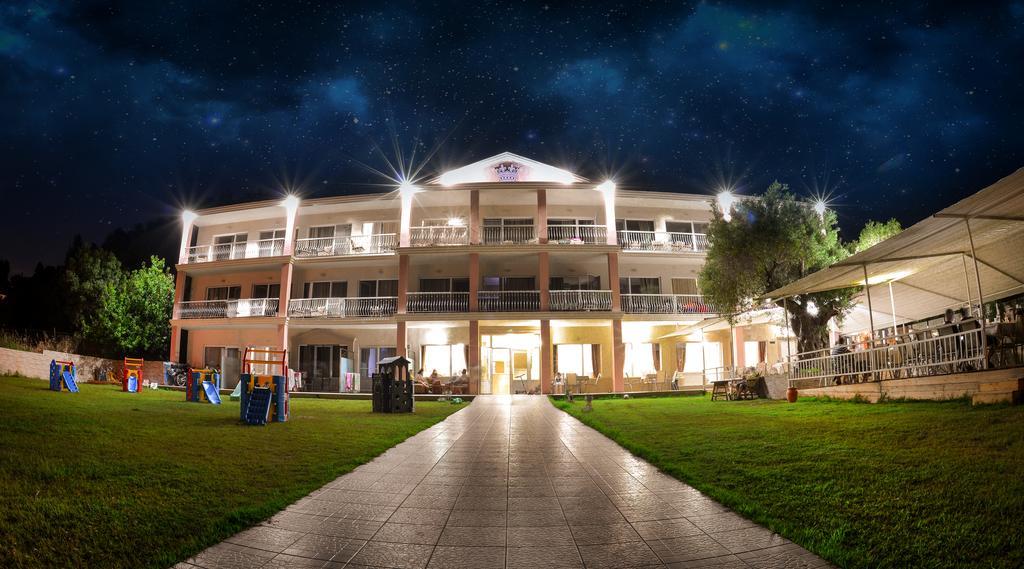 Crown Hotel เนอา สกีโอนี ภายนอก รูปภาพ